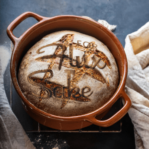 Have you ever wanted to bake bread in one of your pots? Today the gang answer a listener's question about the best way to make ceramic bakeware. They also discuss a new trend in environmental design and why using sodium fluxes in clay bodies can cause trouble when reclaiming clay.